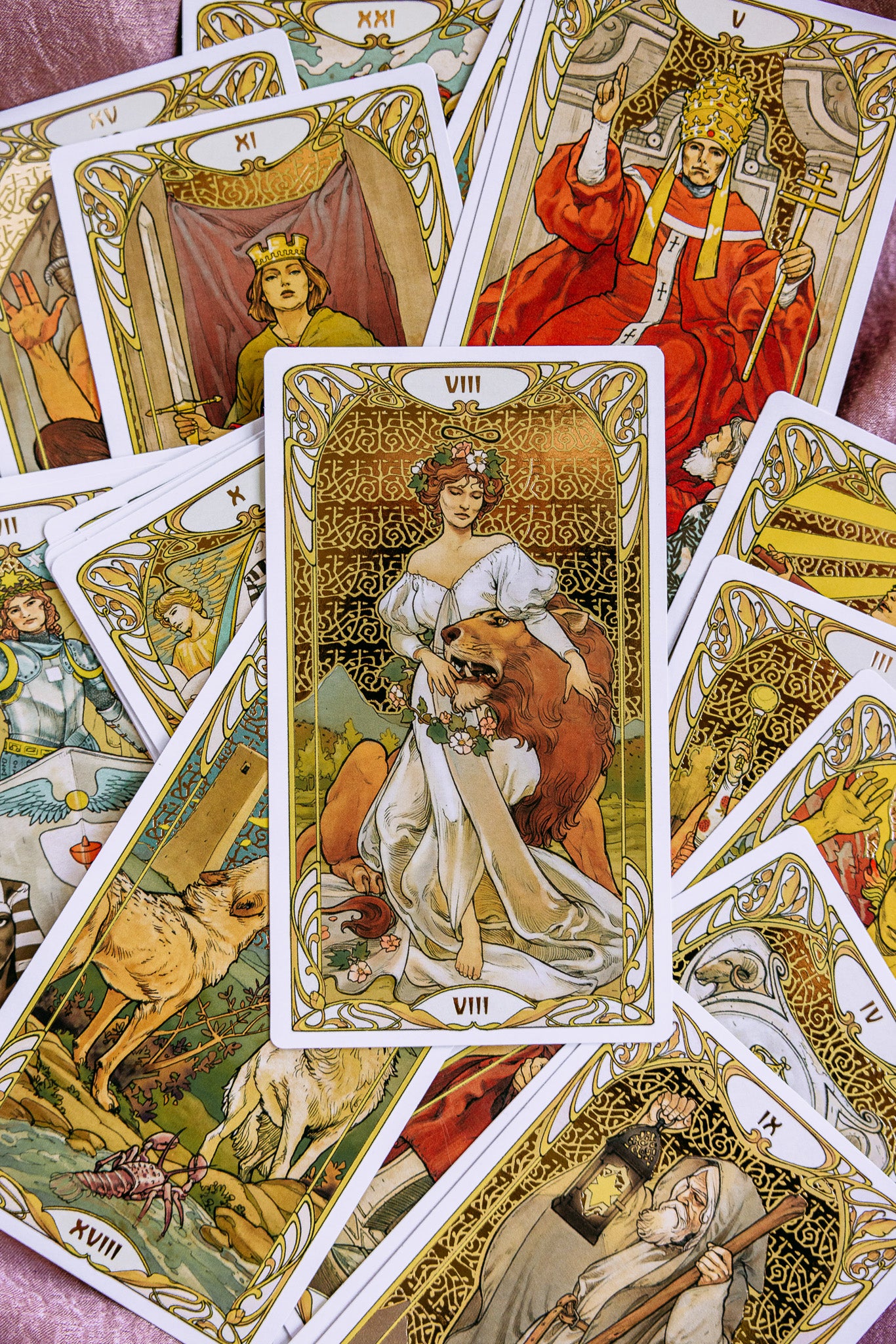 Golden Art Nouveau Tarot