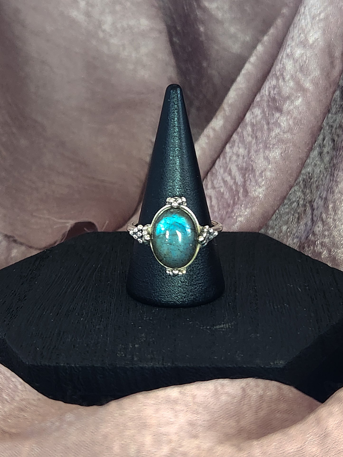 Oval Labradorite Ring