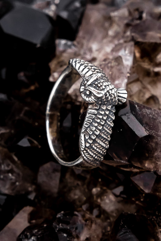 Spread Wings Owl Ring