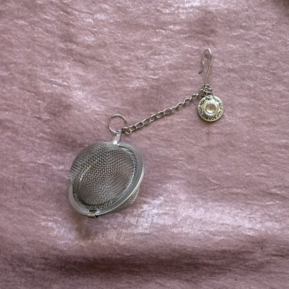 Tea Strainer with Teacup Charm