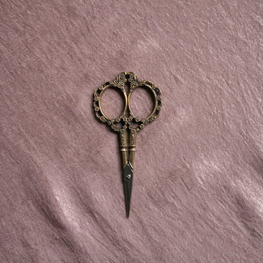 Victorian Scrollwork Antique Gold Scissors