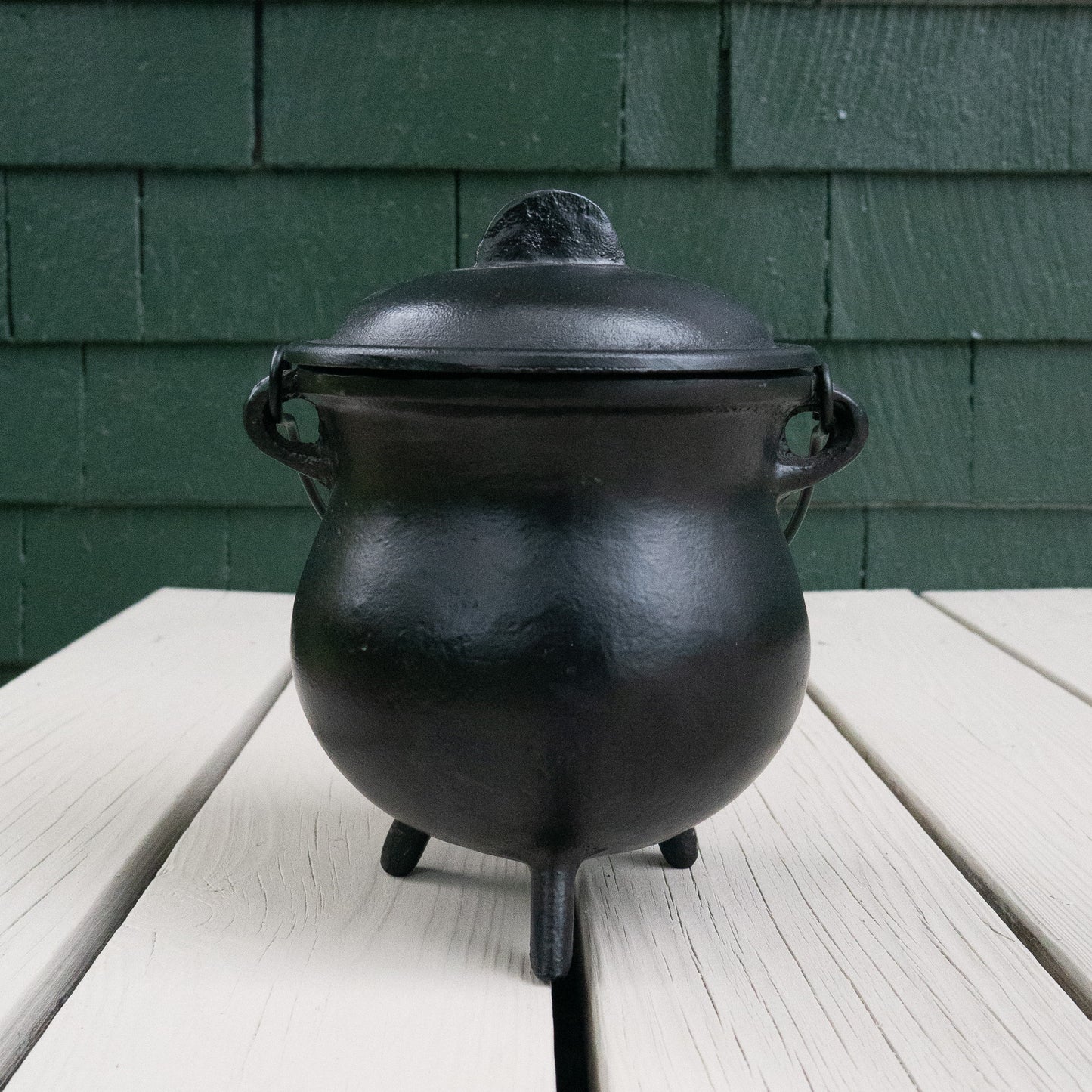 XL Plain with Lid Cast Iron Cauldron