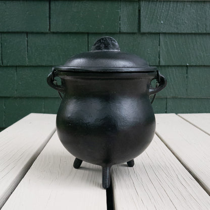 XL Plain with Lid Cast Iron Cauldron